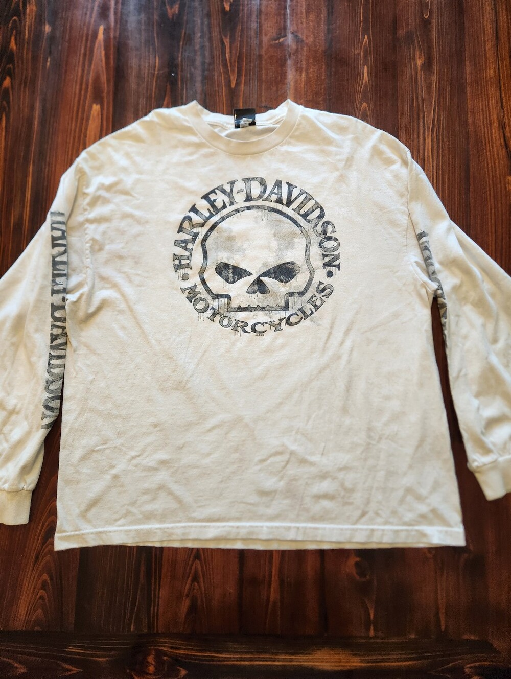 Harley-Davidson Men's White Long-Sleeve Skull Graphic Shirt - Size 2XL